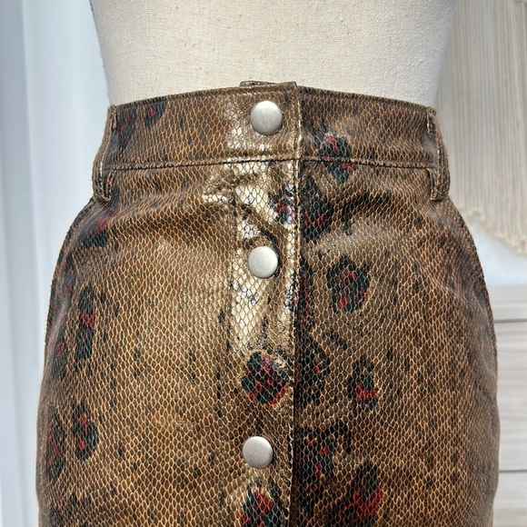 Blank NYC Snakeskin Midi Skirt Brown/Burgundy size 27 - Picture 2 of 9